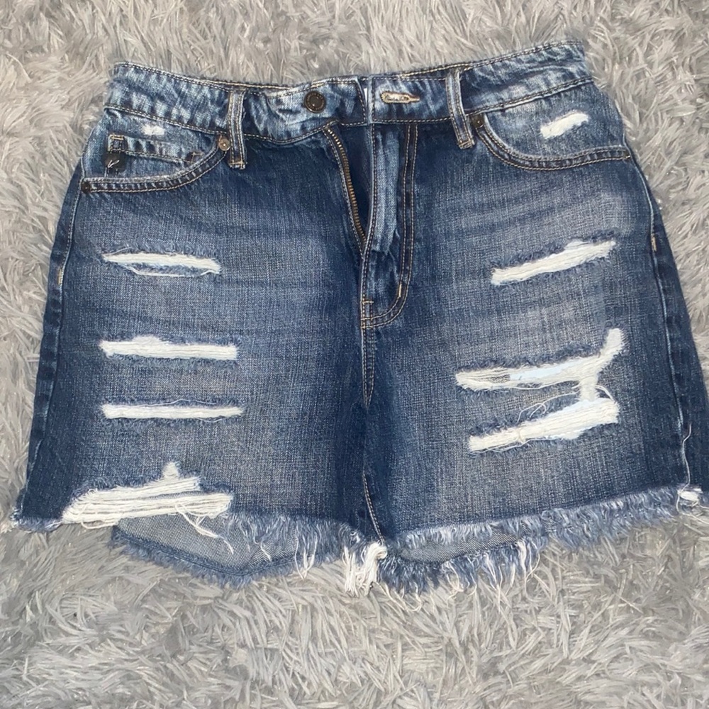 Kancan factory distressed jean shorts size 3/25
